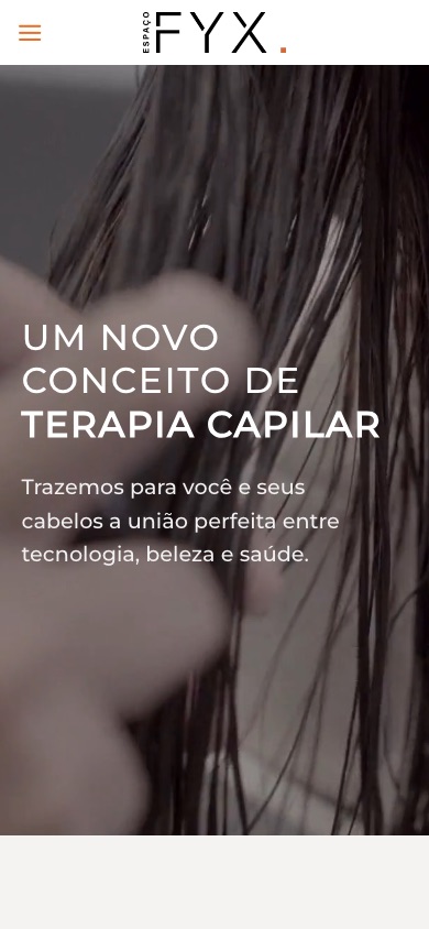 Site da Espaço FYX no celular